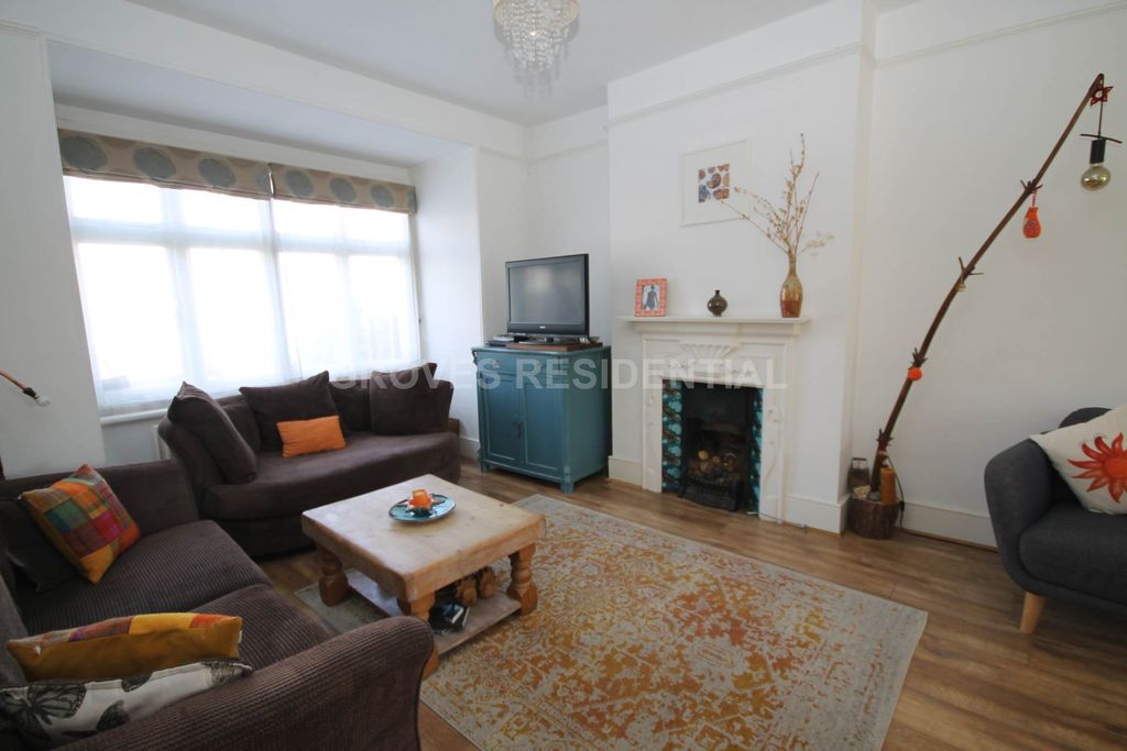 Property photo 2 of 22