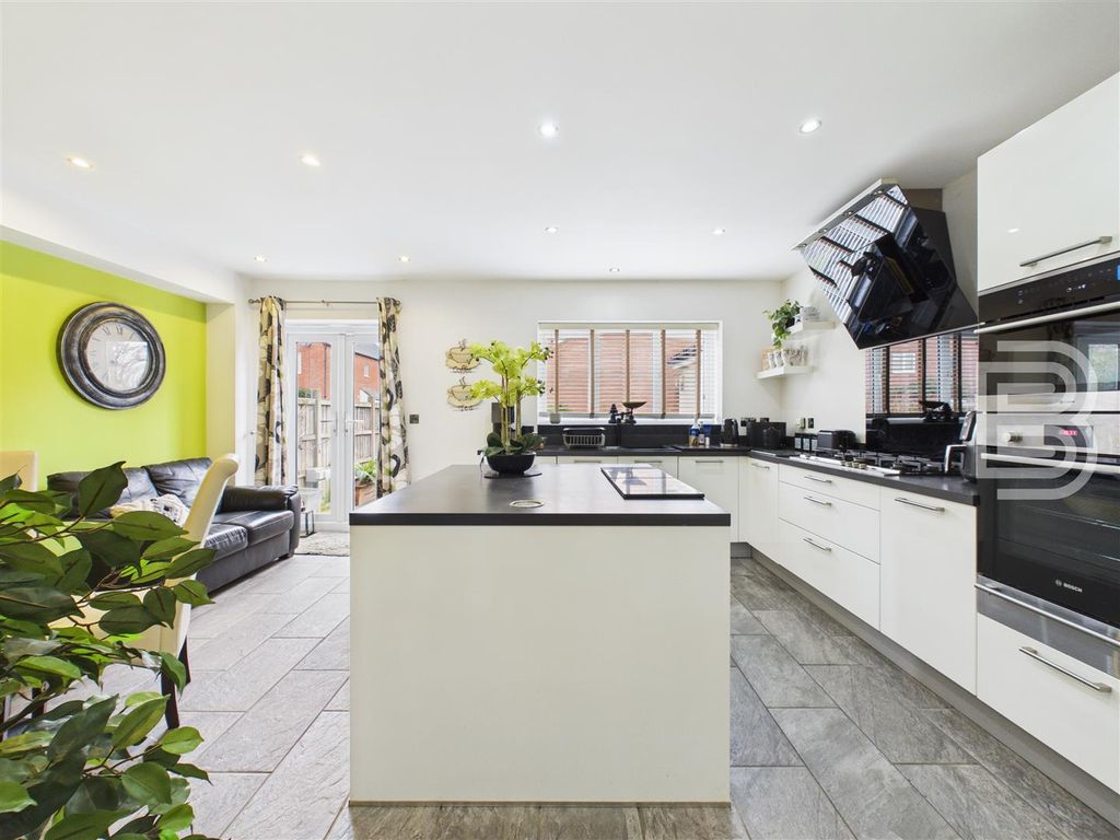 Property photo 2 of 18 Kitchen Family Room (1).Jpg