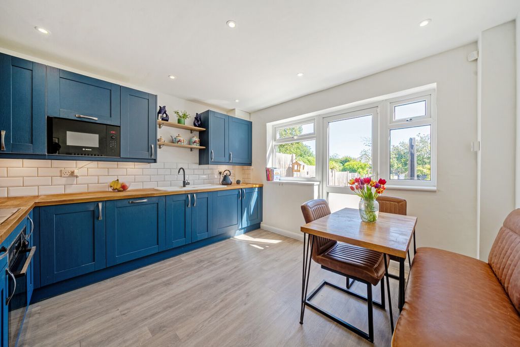 Property photo 1 of 10 1450081-5-69F330E...