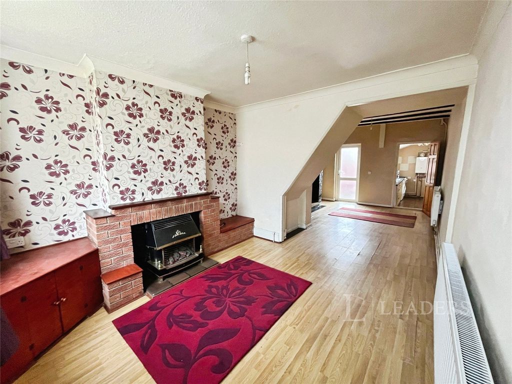 Property photo 2 of 8 Picture No. 20