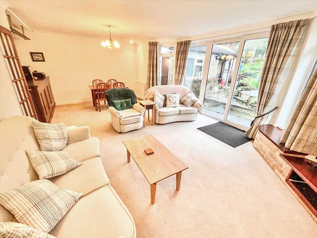 Property photo 3 of 18 Open Plan Lounge Diner