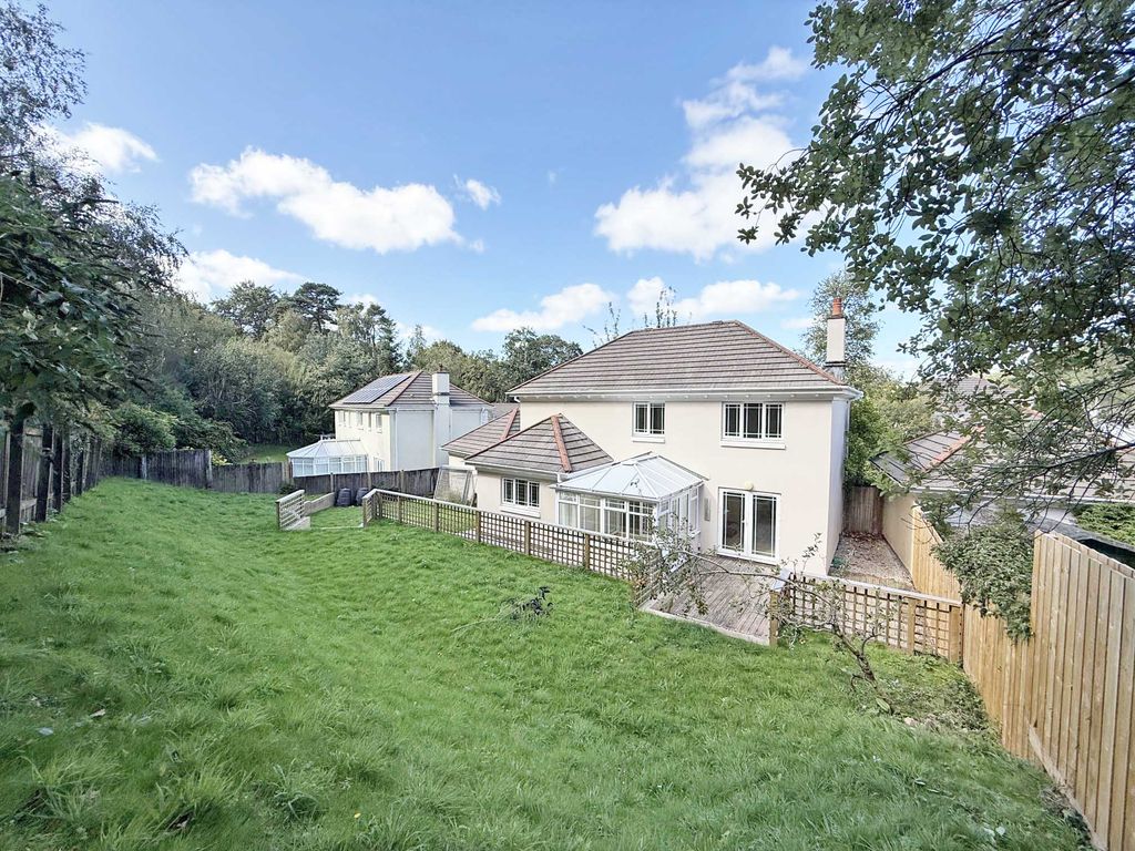 Property photo 2 of 10 Photo 2