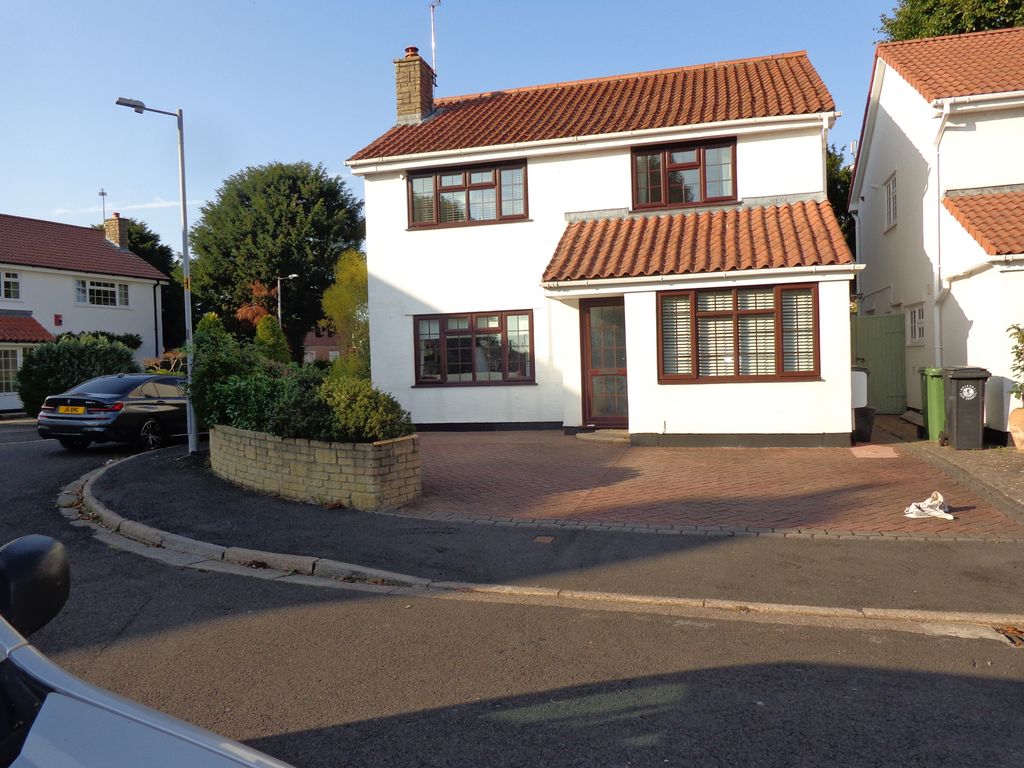 Property photo 2 of 16