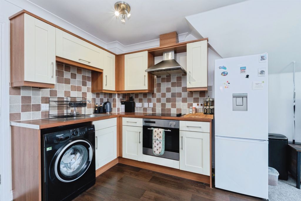 Property photo 2 of 14