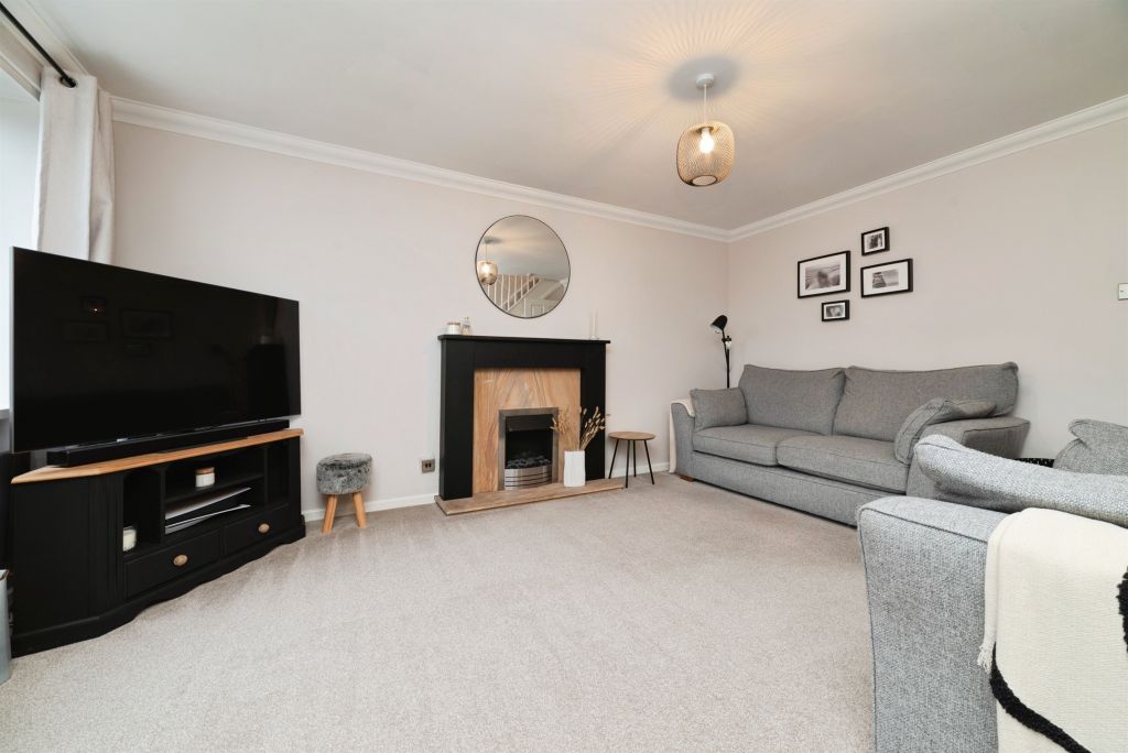 Property photo 3 of 20