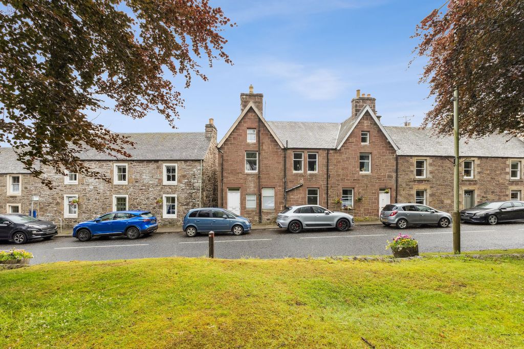 Property photo 1 of 25
