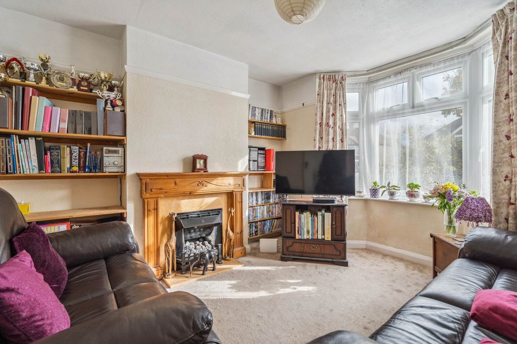 Property photo 2 of 16