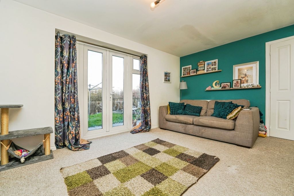 Property photo 2 of 16 Pbox-Img.Jpg