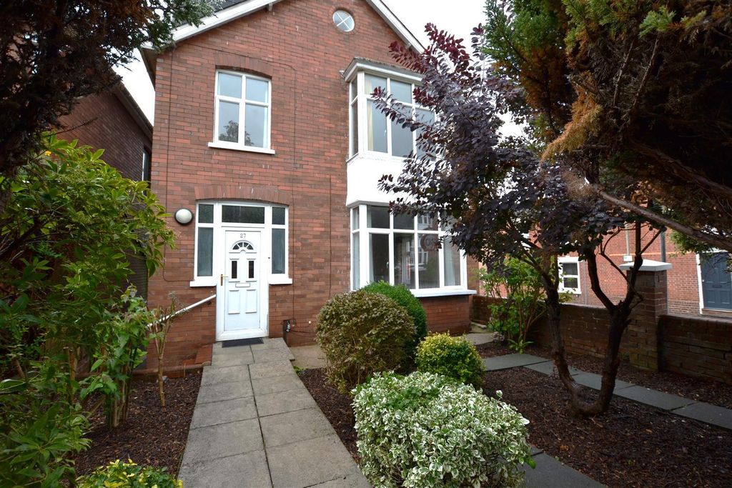 Property photo 1 of 24