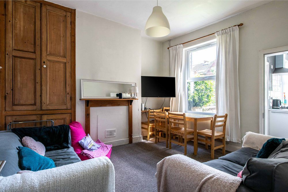 Property photo 2 of 7