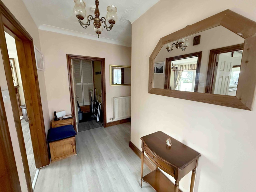 Property photo 2 of 11 Gallery