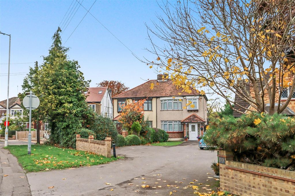 Property photo 1 of 19 52 Runwell Road Frontage.Jpg