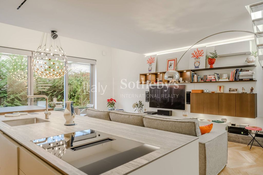 Property photo 2 of 29