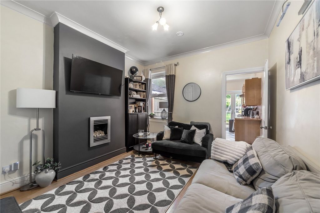 Property photo 3 of 15 Picture No. 09