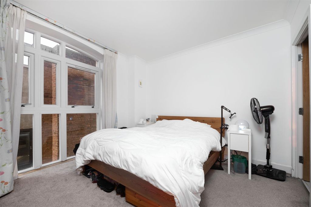 Property photo 3 of 8 P04 (33).Jpg