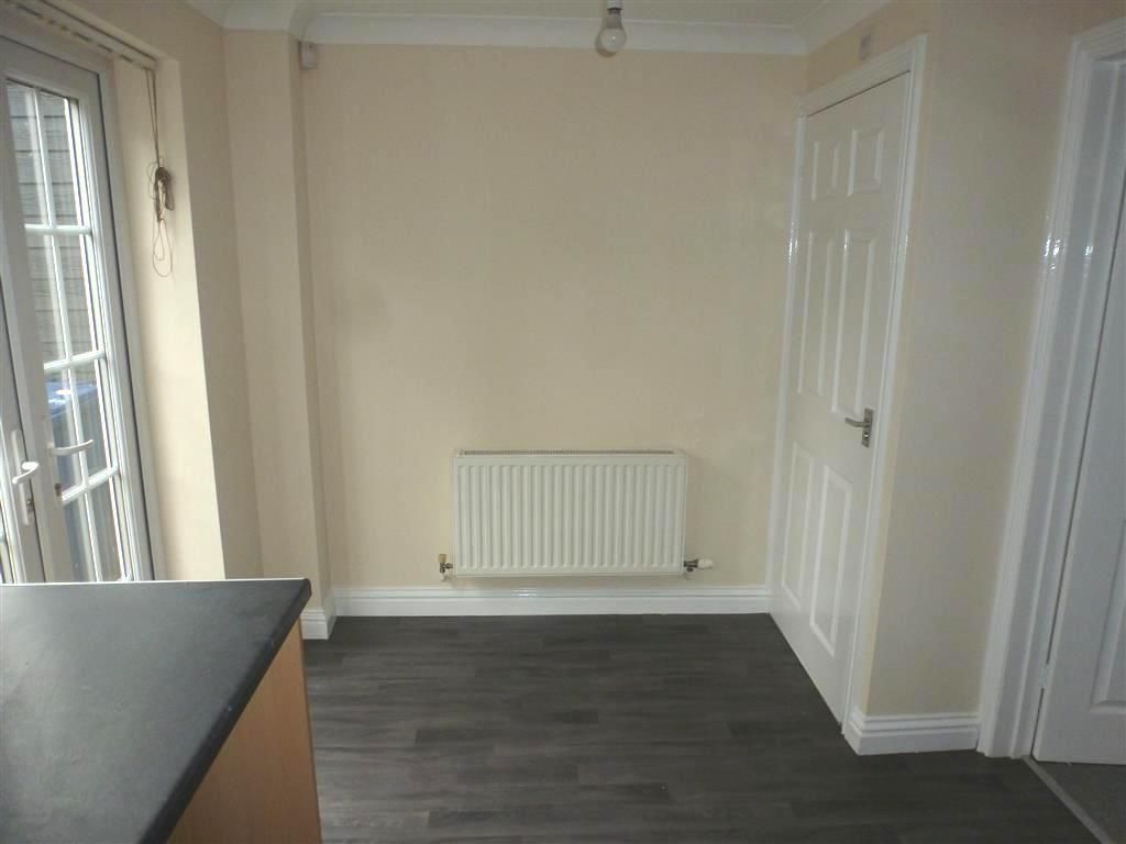 Property photo 3 of 8 Dining Room