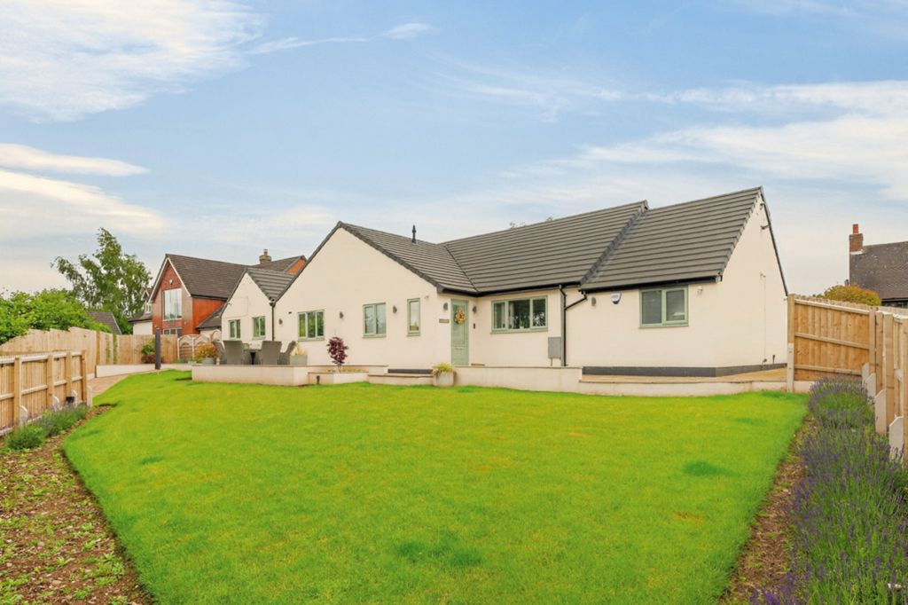 Property photo 2 of 39
