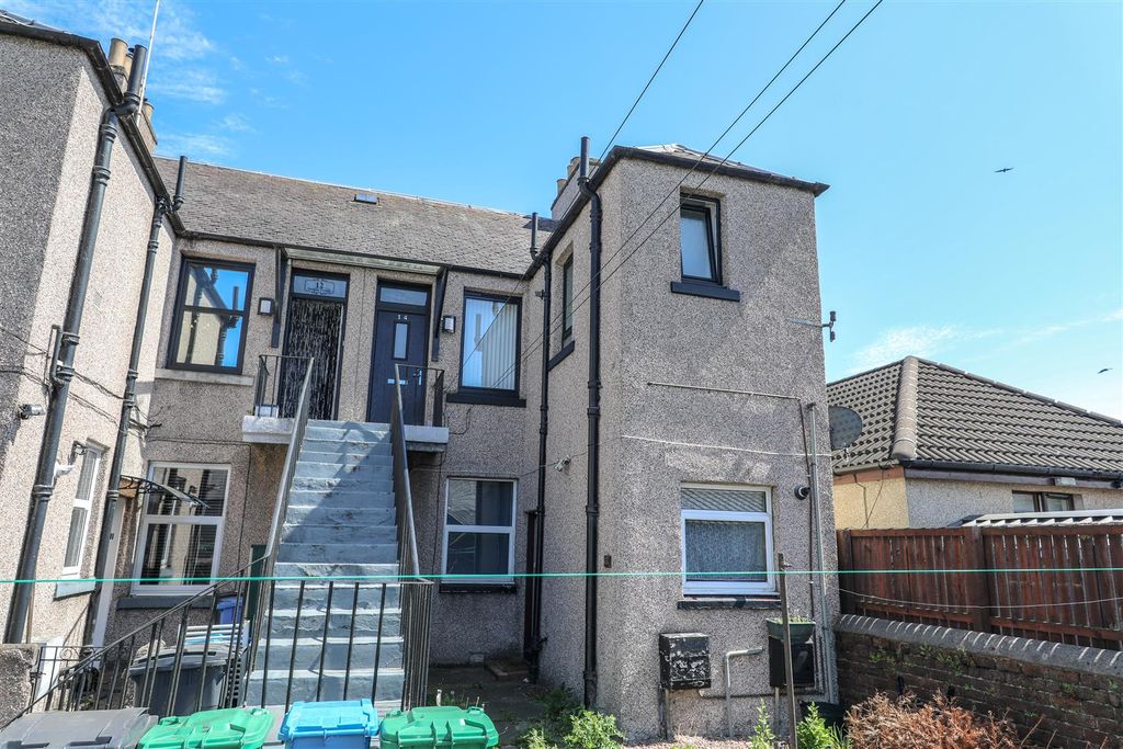 Property photo 2 of 17 B