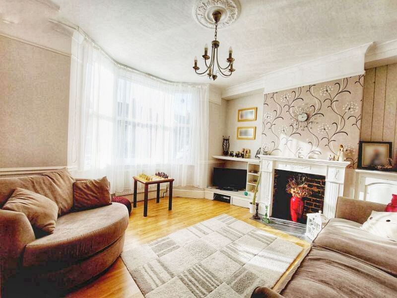 Property photo 3 of 13