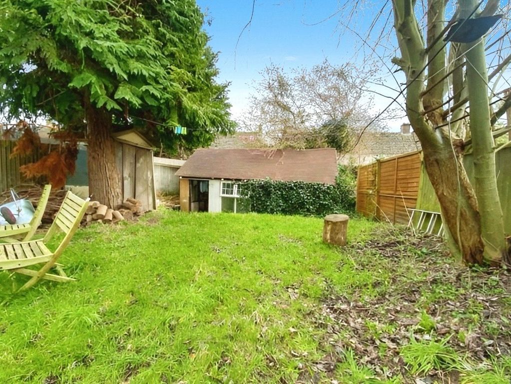 Property photo 2 of 9 Garden