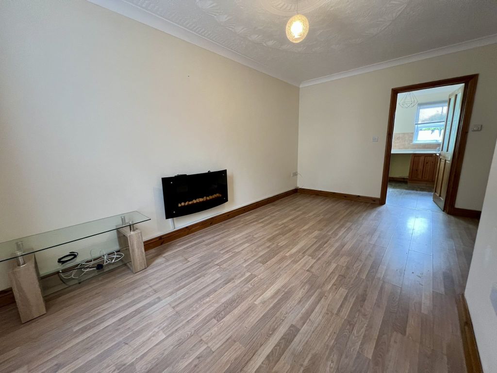 Property photo 3 of 11 Img_7894
