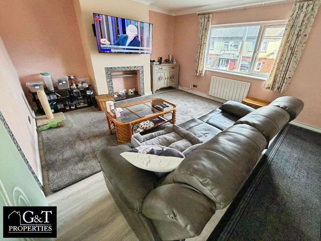 Property photo 3 of 17 Reception Room