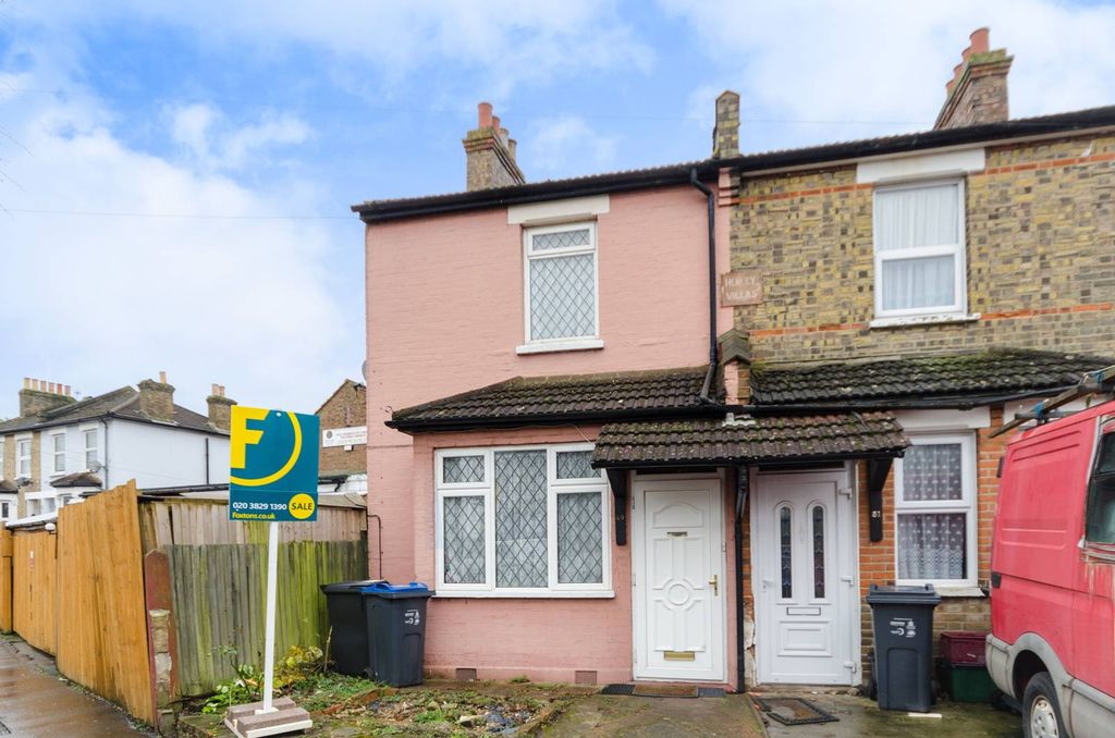 Property photo 2 of 10