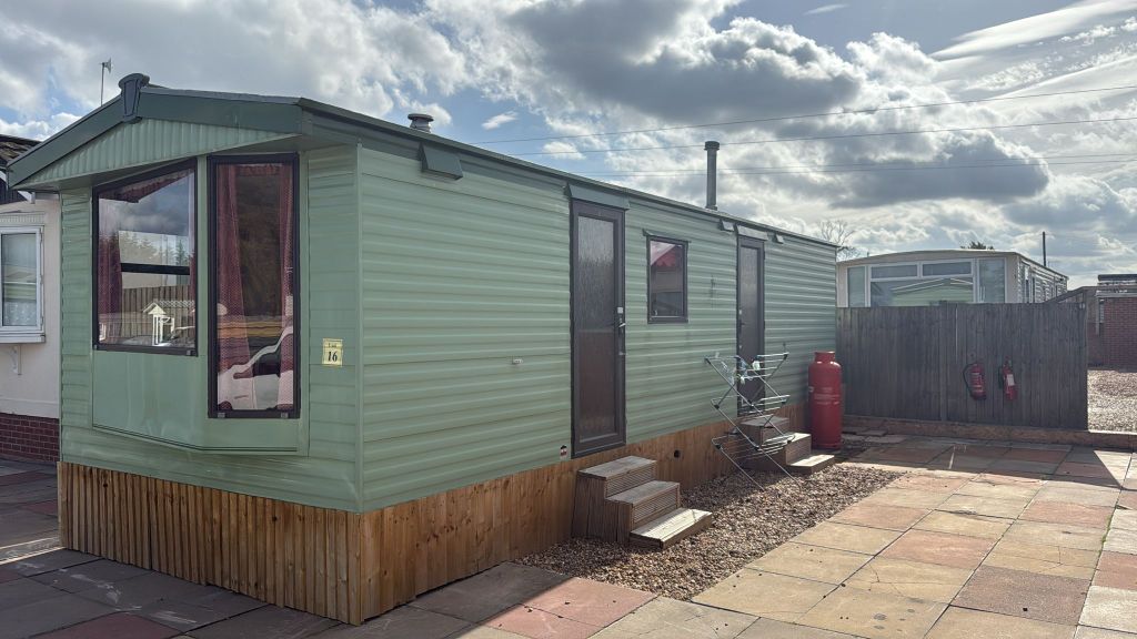 Property photo 1 of 8