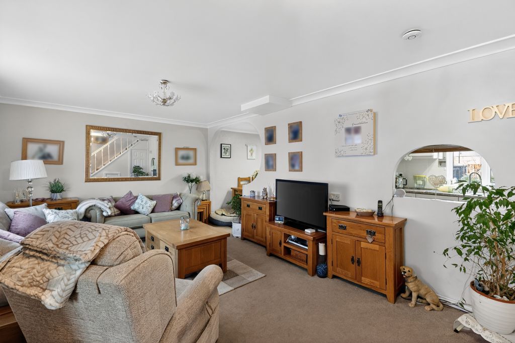 Property photo 2 of 19