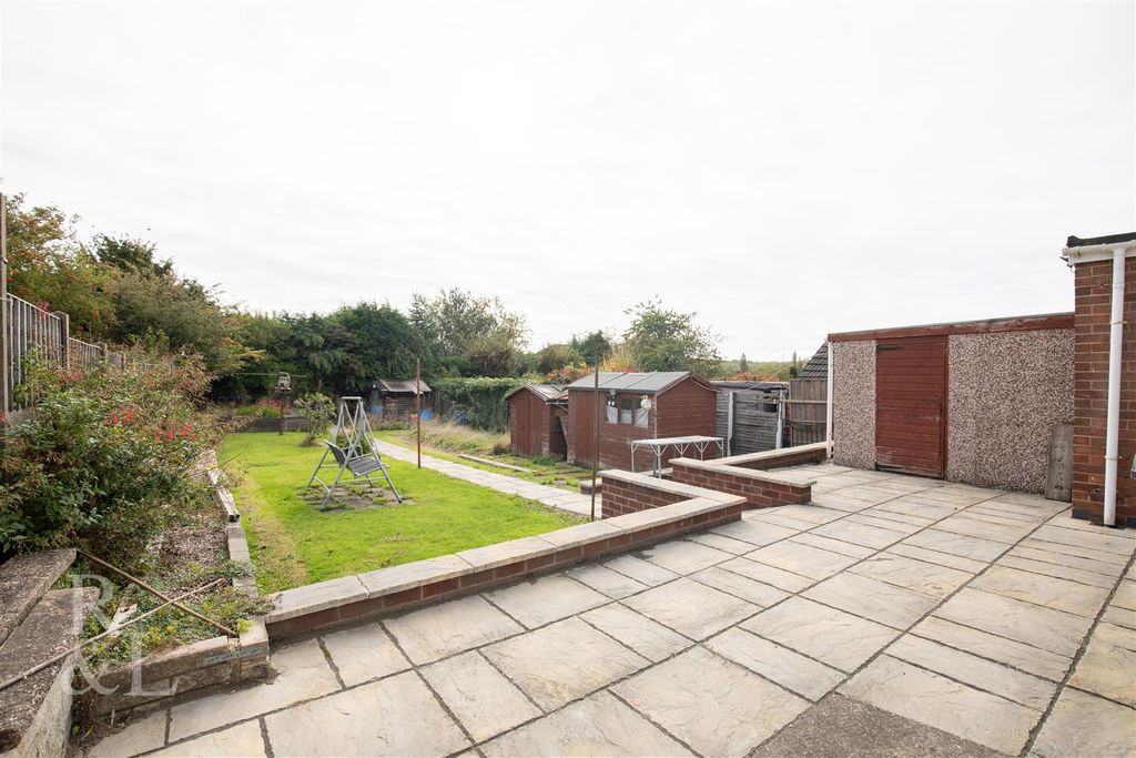 Property photo 2 of 20 98 Midway (3).Jpg