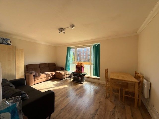 Property photo 3 of 9 3