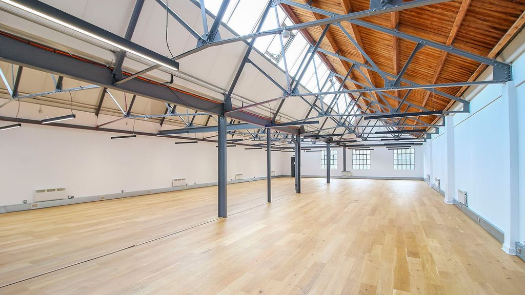Property photo 2 of 7 Chiswickstudios  Power Rd W4 Office To Let 9B  3_1.Jpg