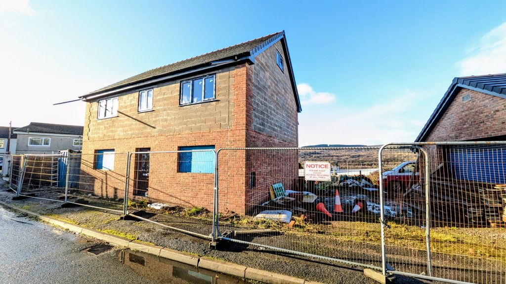 Property photo 2 of 12 Pxl_20251119_094837874~2