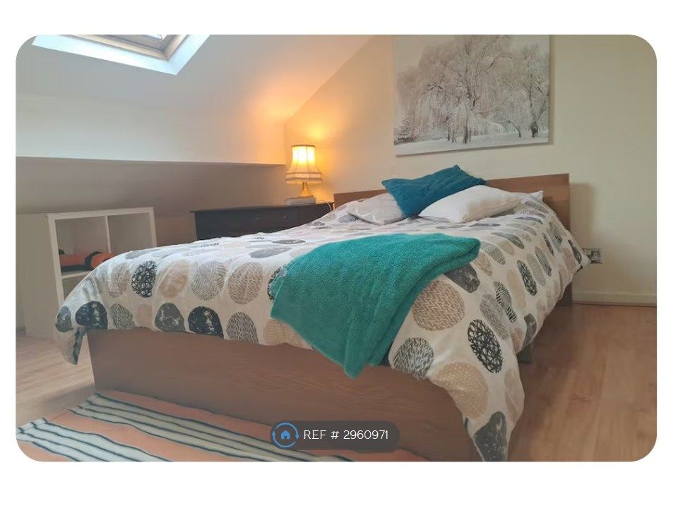 Property photo 1 of 13 The Blue Room As Advertised