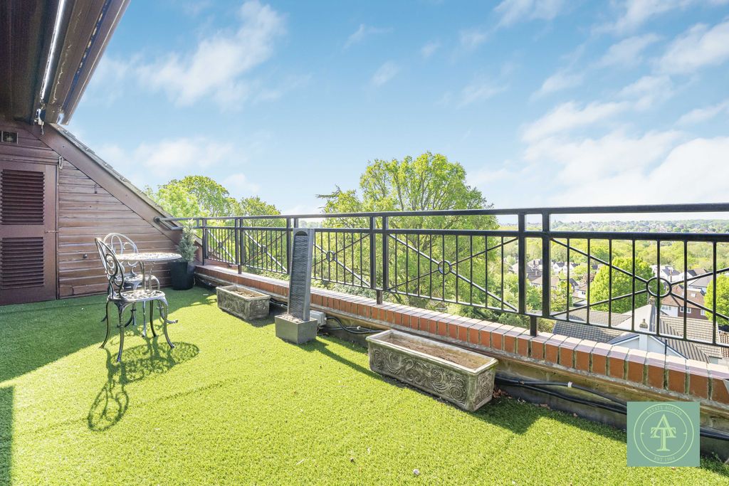 Additional image 11 of 3 bed flat for saleClaremont Heights, Enfield EN2