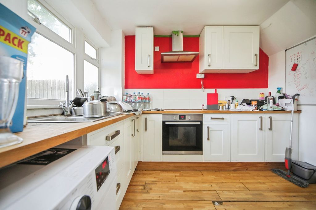 Property photo 2 of 14 Pbox-Img.Jpg