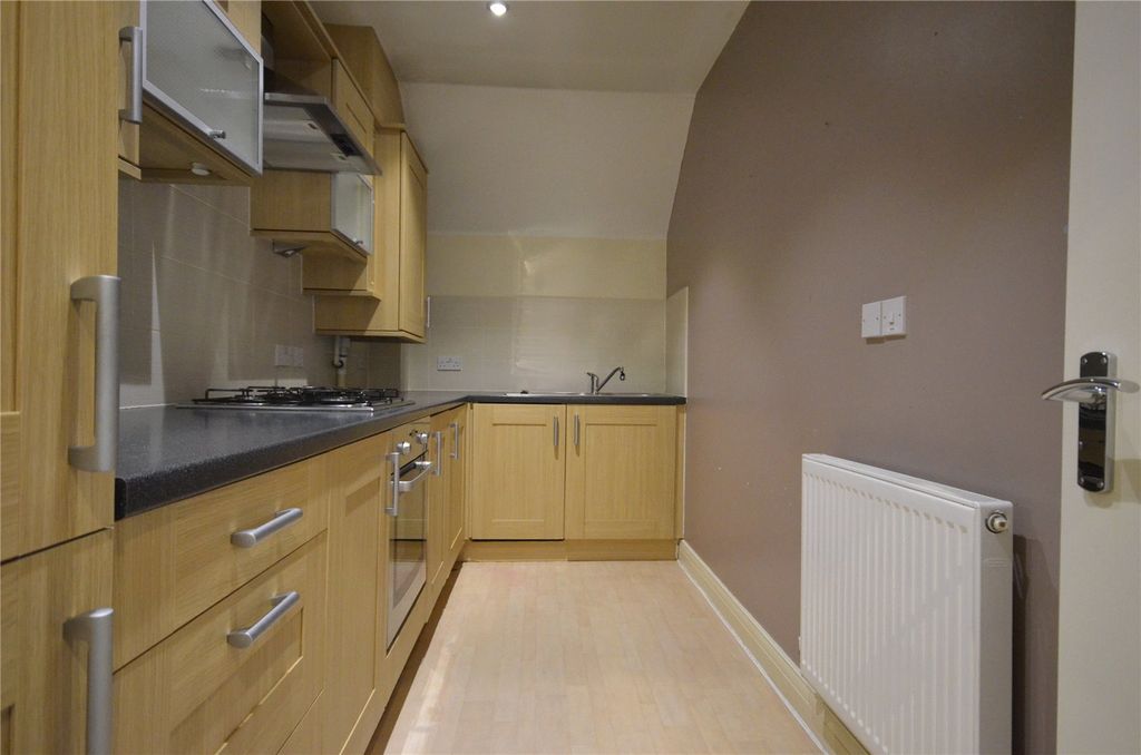 Property photo 2 of 11 Kitchen