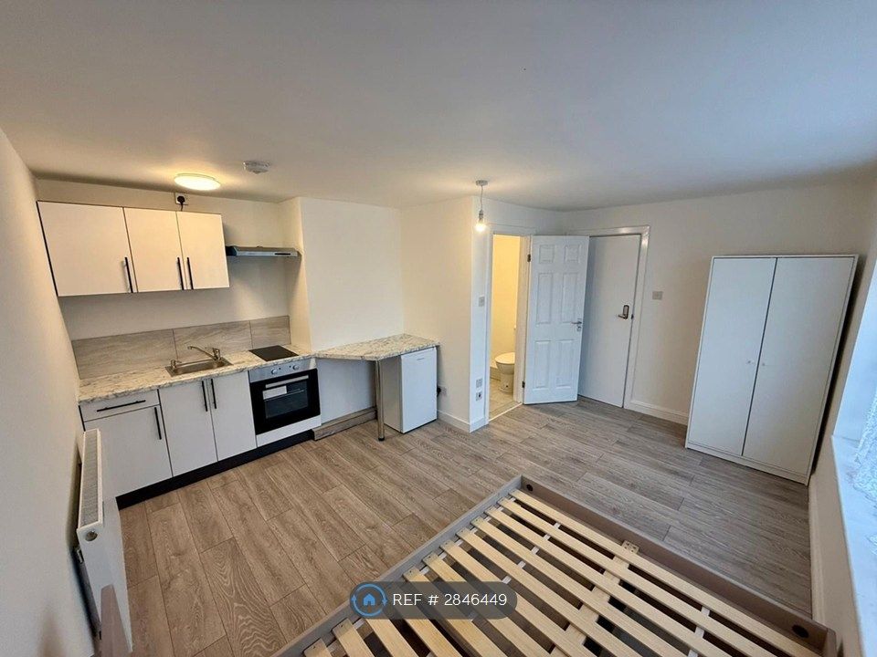 Property photo 1 of 25