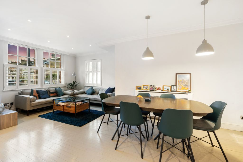 Property photo 1 of 22