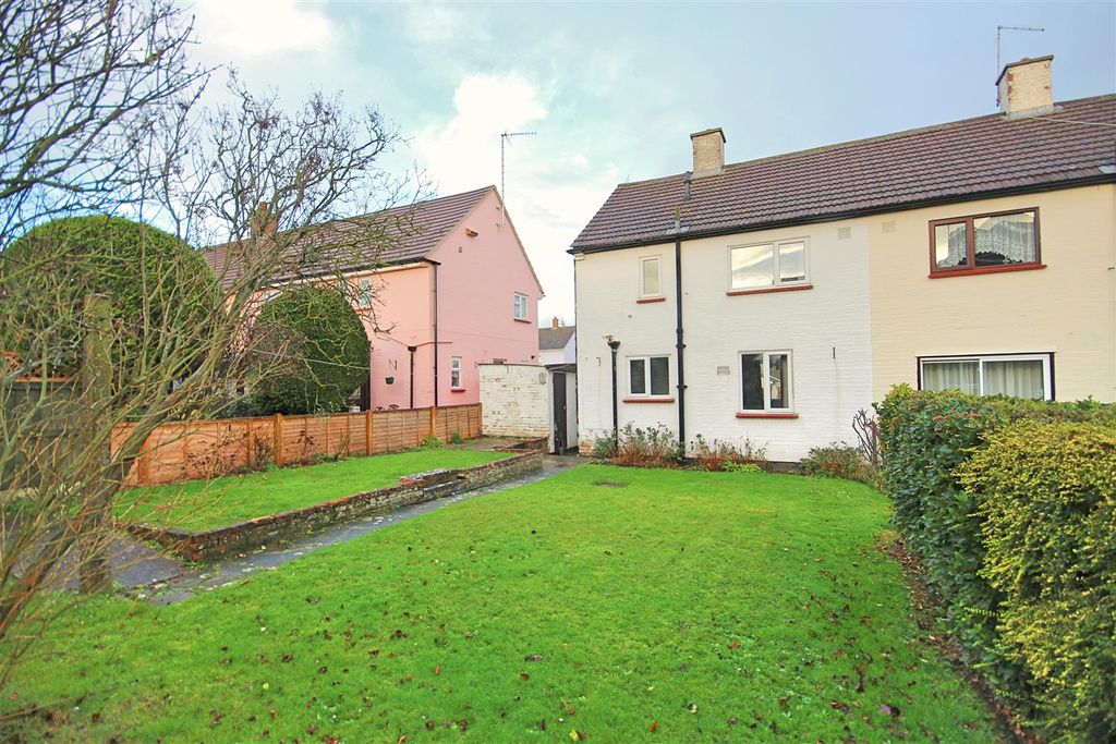 Property photo 2 of 13