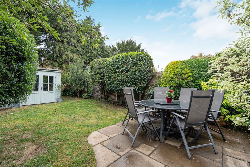 Property photo 2 of 36