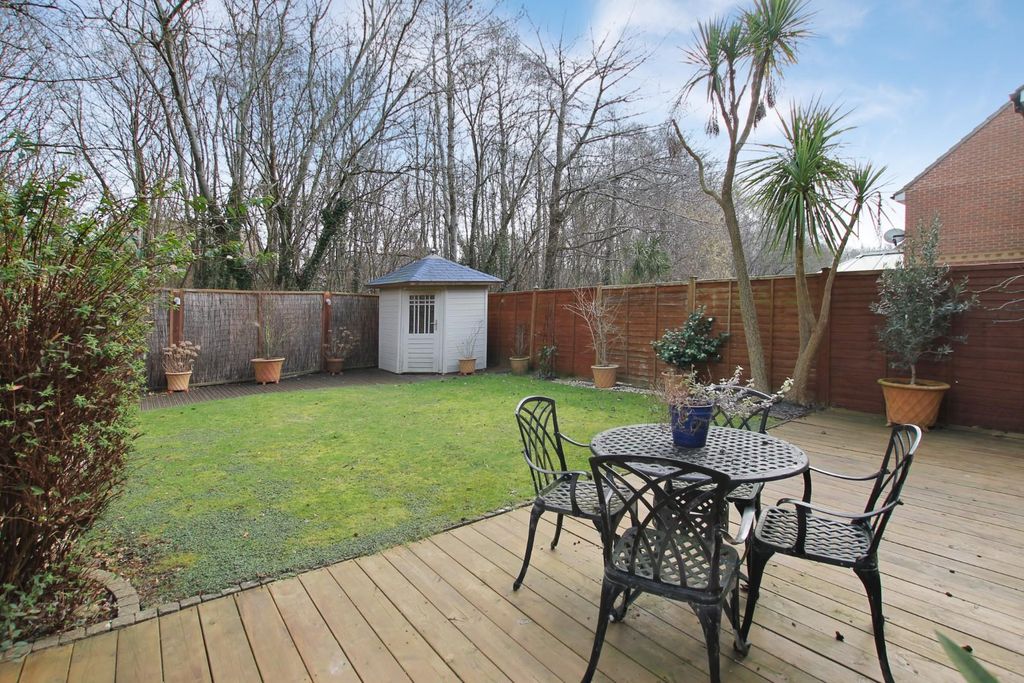 Property photo 3 of 15 9017362-102836-133845373640872372-A3B07775-7d8d-78