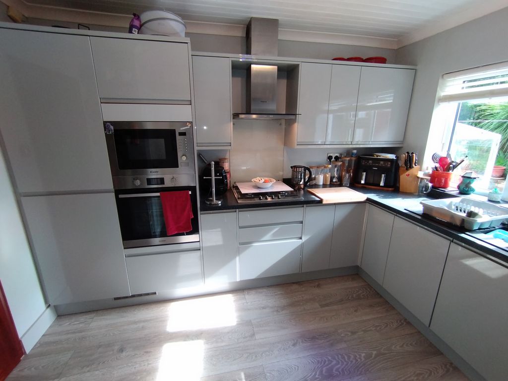 Property photo 3 of 29