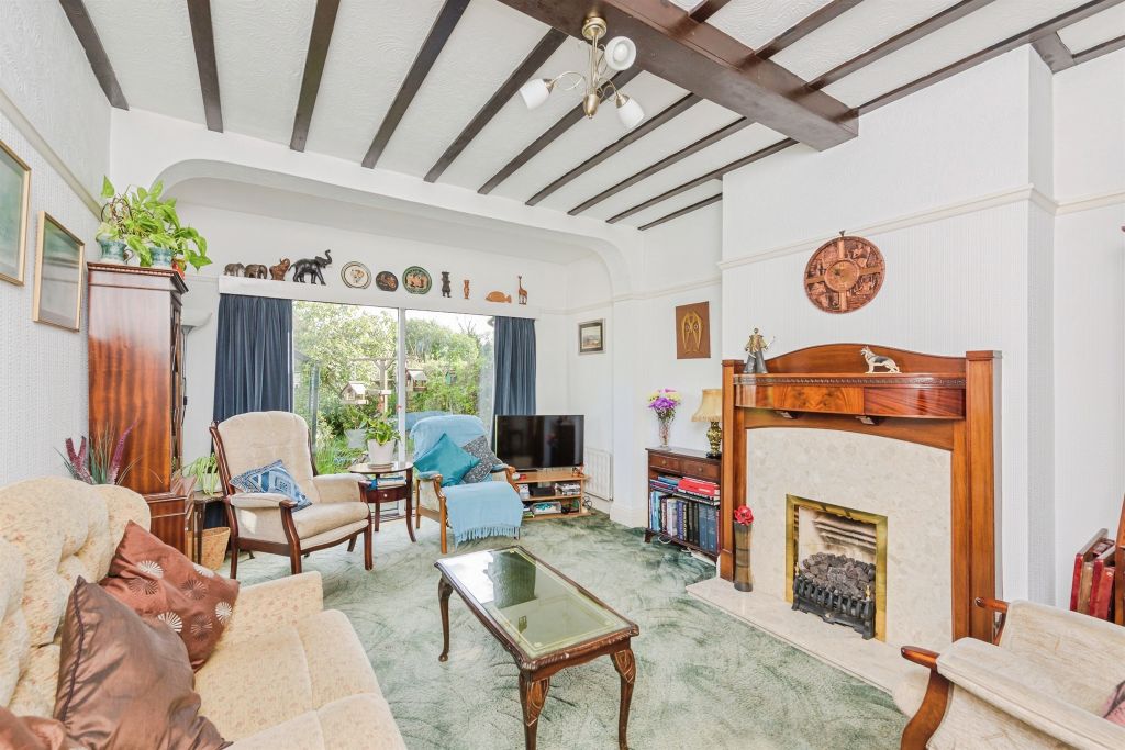 Property photo 2 of 19