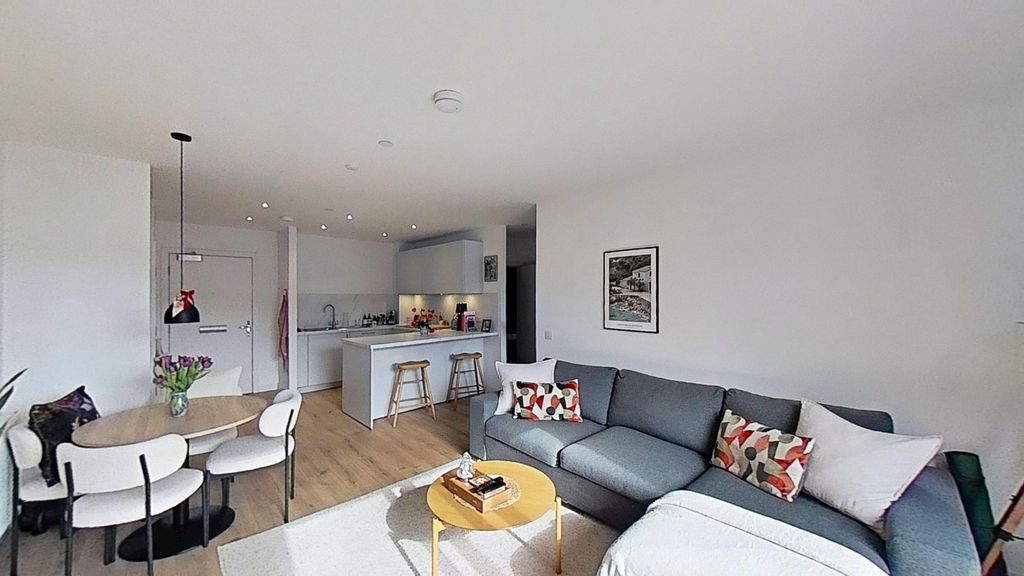 Property photo 2 of 15 Photo 2