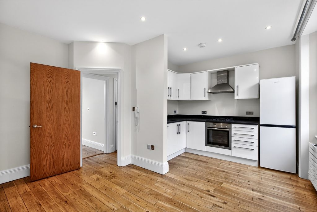 Property photo 1 of 17 Reception Room