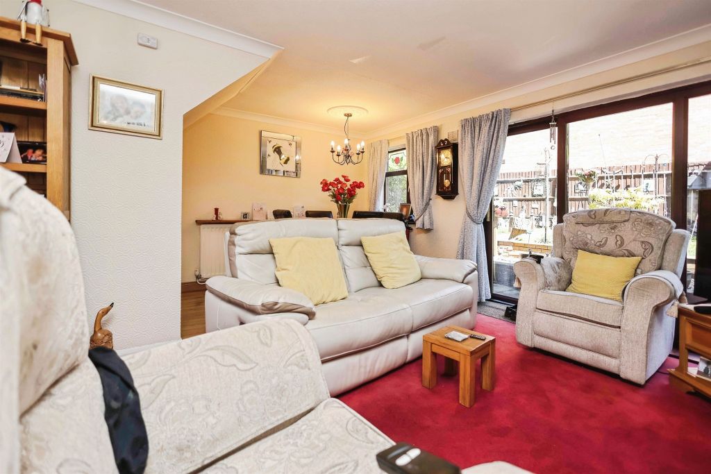 Property photo 2 of 19