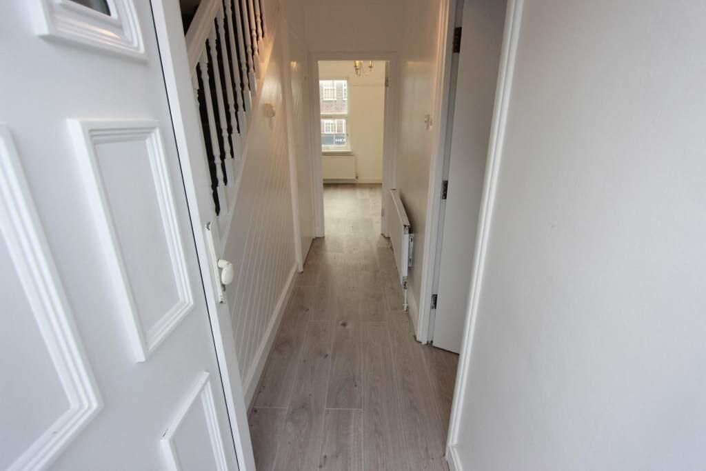 Property photo 2 of 29