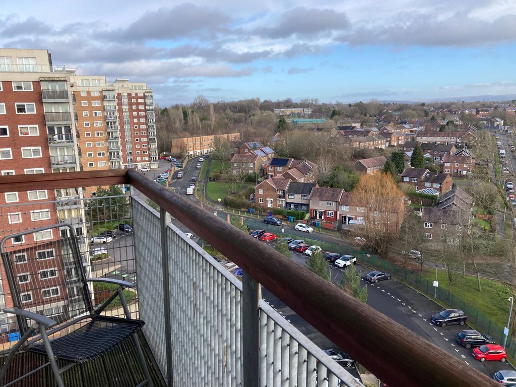 Property photo 3 of 12 Photo 2