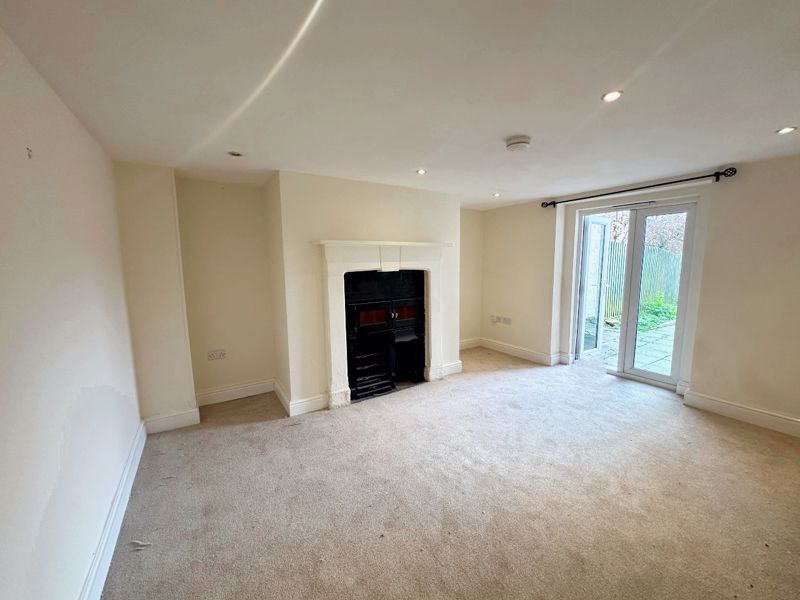 Property photo 1 of 7 Lounge